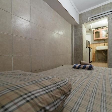 شقة أثينا  في Private Flat For 2 Or 3 With Back Yard Near Exarhia Square And Archaelogical Museum المظهر الخارجي الصورة