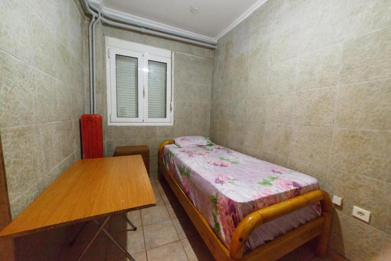 شقة أثينا  في Private Flat For 2 Or 3 With Back Yard Near Exarhia Square And Archaelogical Museum المظهر الخارجي الصورة